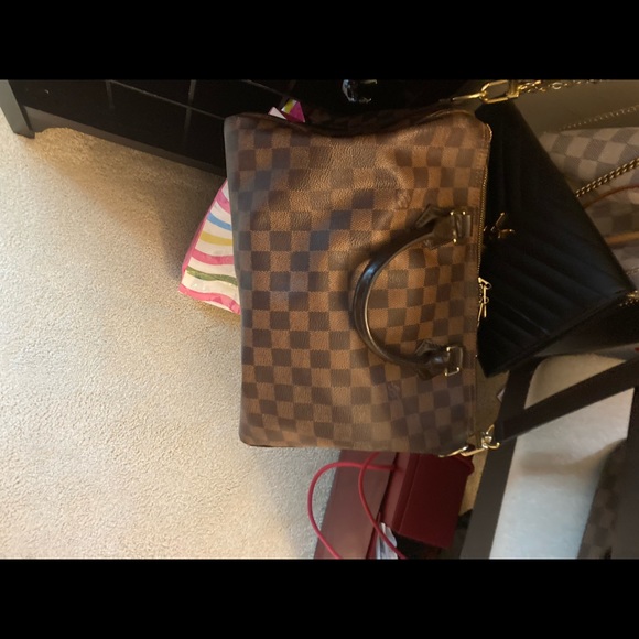 Louis Vuitton speedy 35 with strap. - Picture 2 of 10